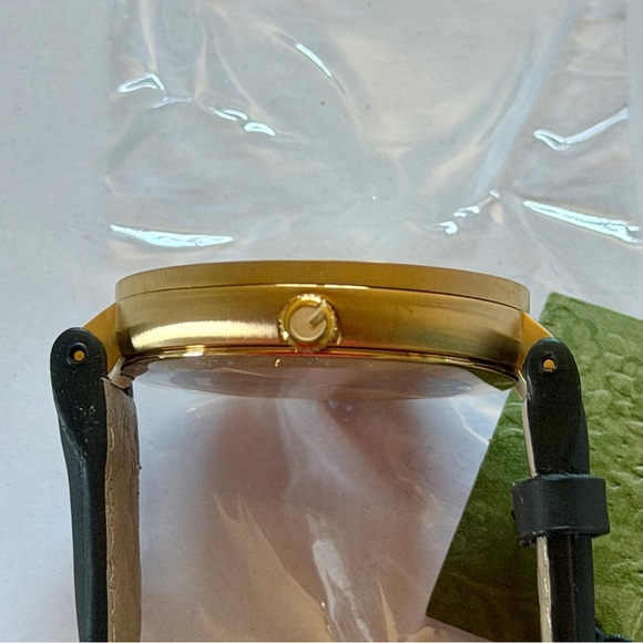 Gucci Interlocking G Gold PVD Watch - Black Dial - Authentic w/ Papers - Picture 7 of 14